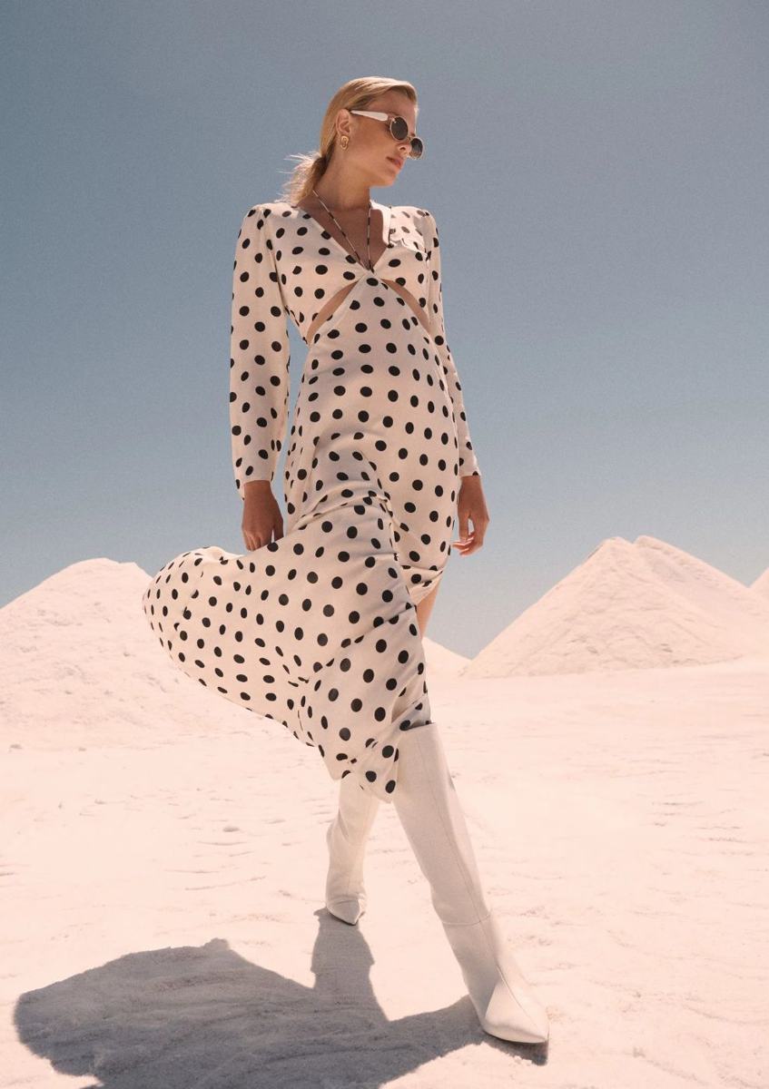 Salt Lake · Olive and Spot, frame 9