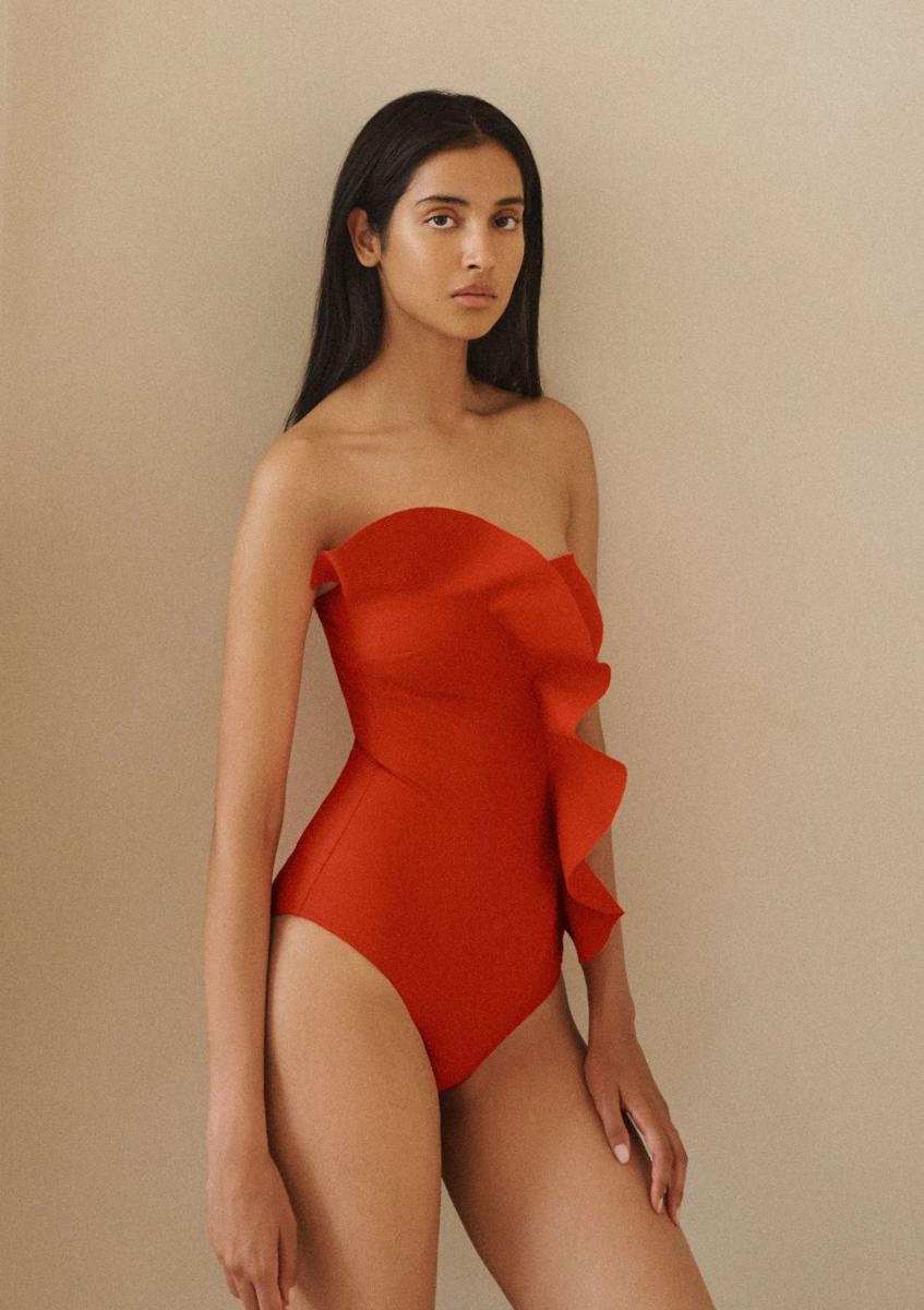 SS24 House · Coral and Peach, frame 13