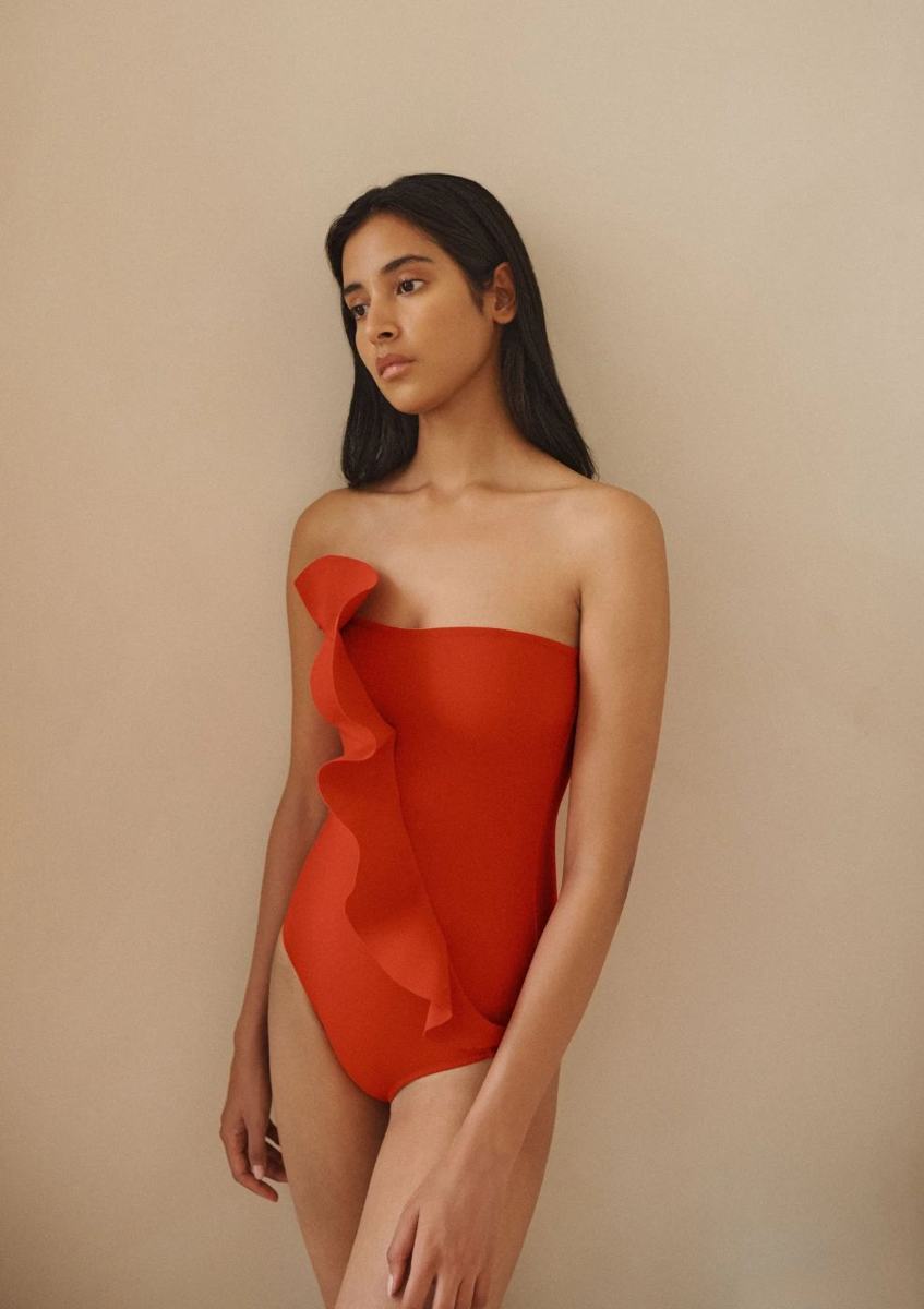 SS24 House · Coral and Peach, frame 6