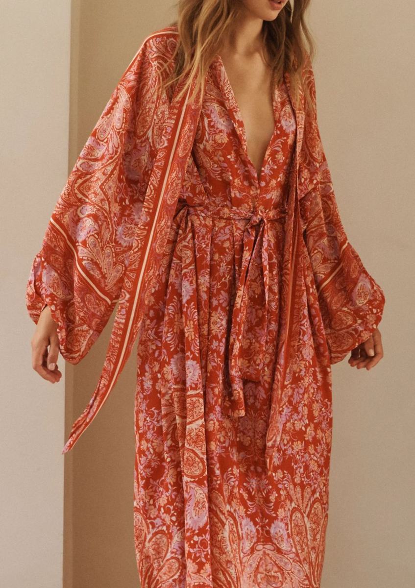 SS24 House · Coral and Peach, frame 9