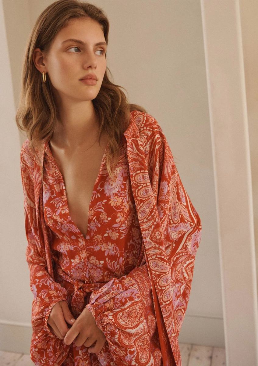 SS24 House · Coral and Peach, frame 15